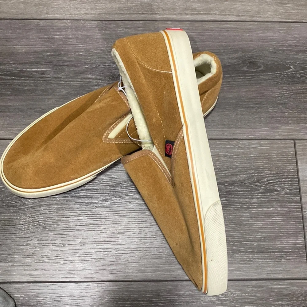 NWOT! UNLTD Tan Loafers Slip-On Sneakers‎